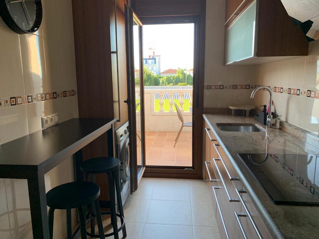 "Sanxenxo Holidays" Atico Con Garaje, Barbacoa Y Piscina A 5 Min Del Centro Luaran gambar